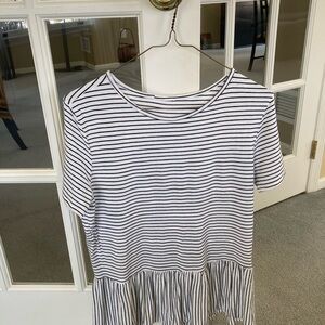 Striped Black and White Women's Top: M